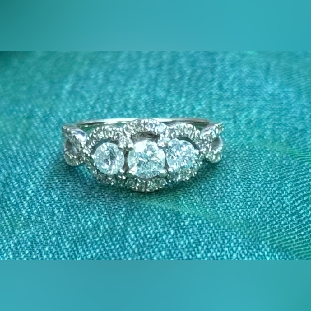 14k White Gold Past Present Future .75 Ct Diamond Ring